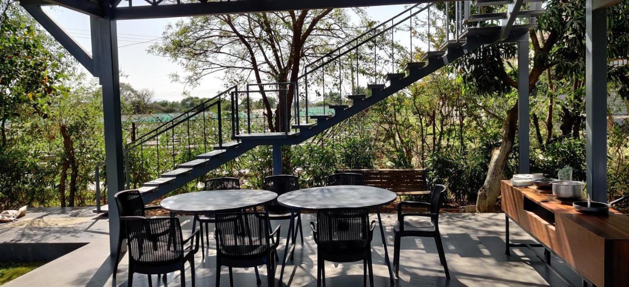 Shakuntala Farms - Rustic Farmstay With Modern Comforts 纳西克 外观 照片